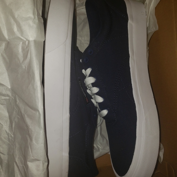 Reebok Shoes - Picture 9 of 9